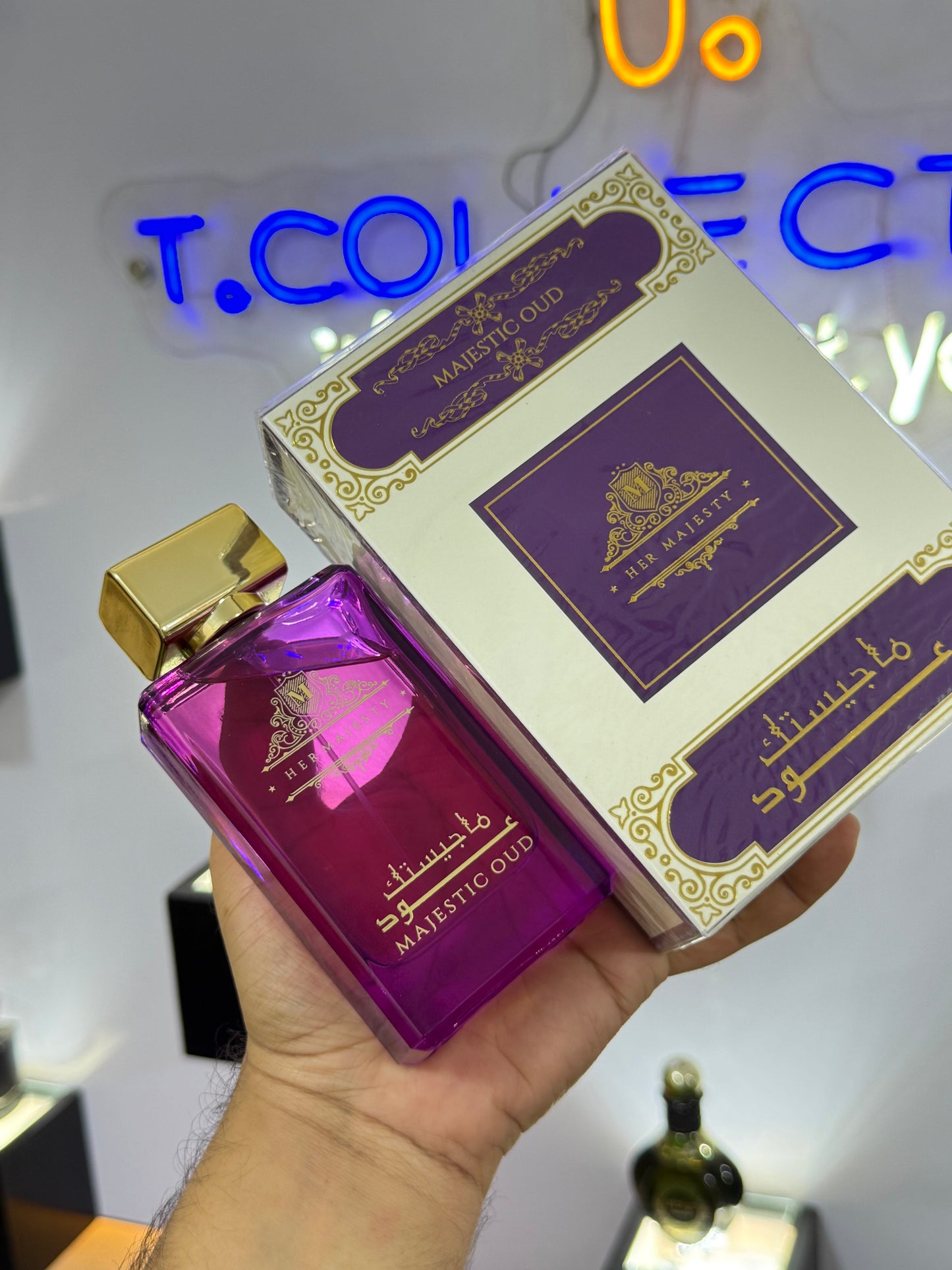 Majestic Oud His Majesty By Fragrance World 100ml 3.4 FL OZ Eau De Parfum
One spray gift (allow to open)