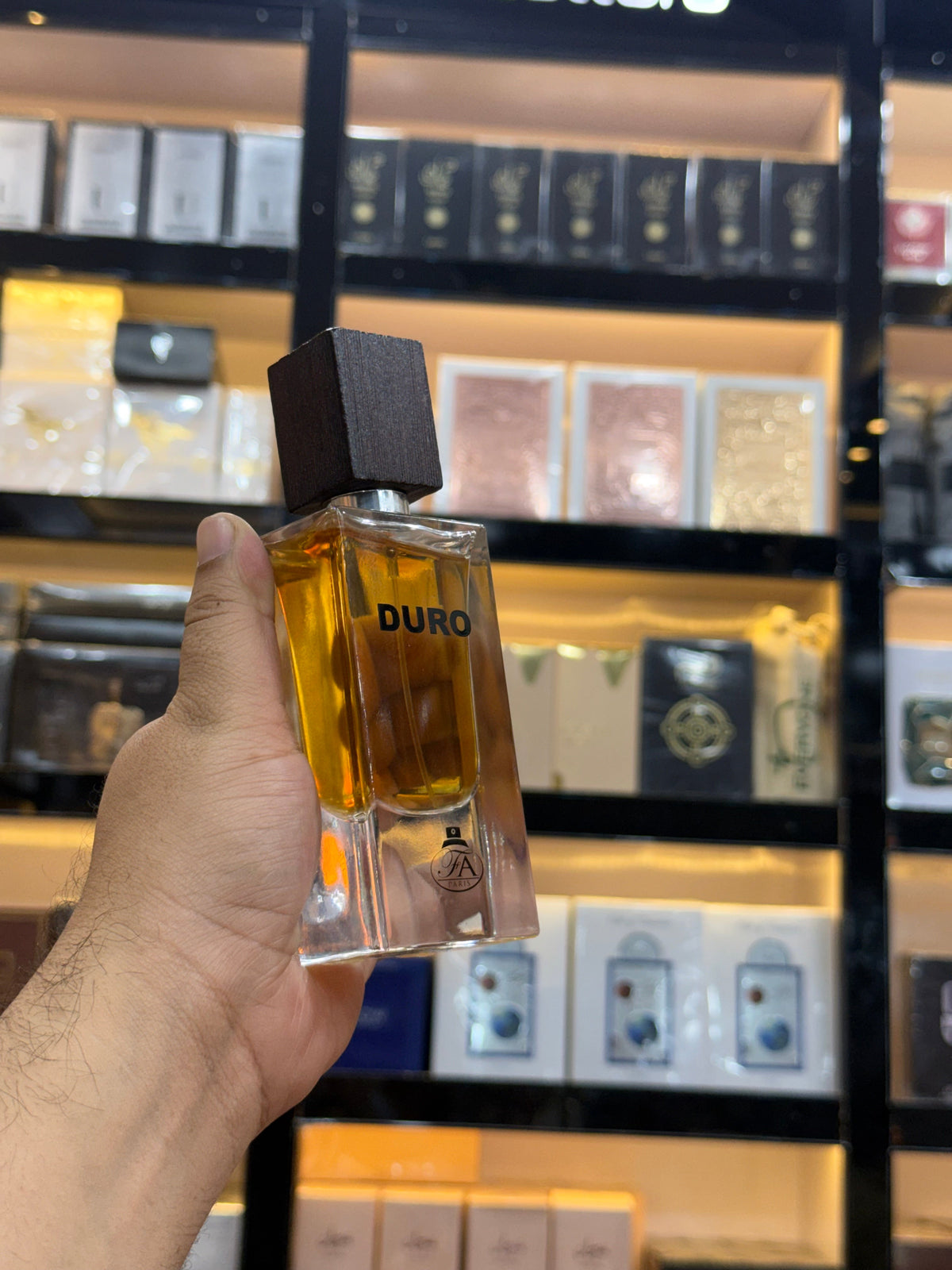 Duro Eau de Parfum by the French avenue (allow to open)